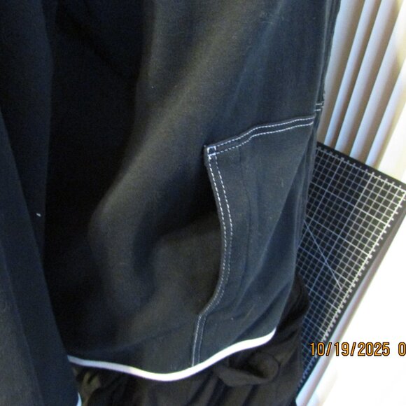 Liz Claibourne Front Zipper cardigan - Picture 4 of 4